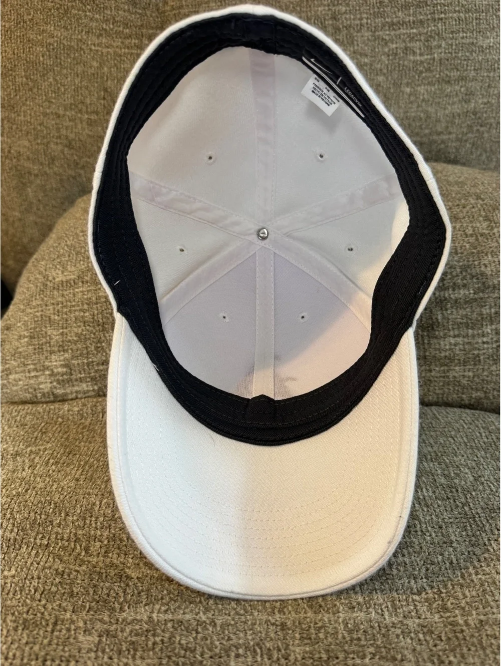Nike Arkansas Razorbacks White/Red baseball cap “A